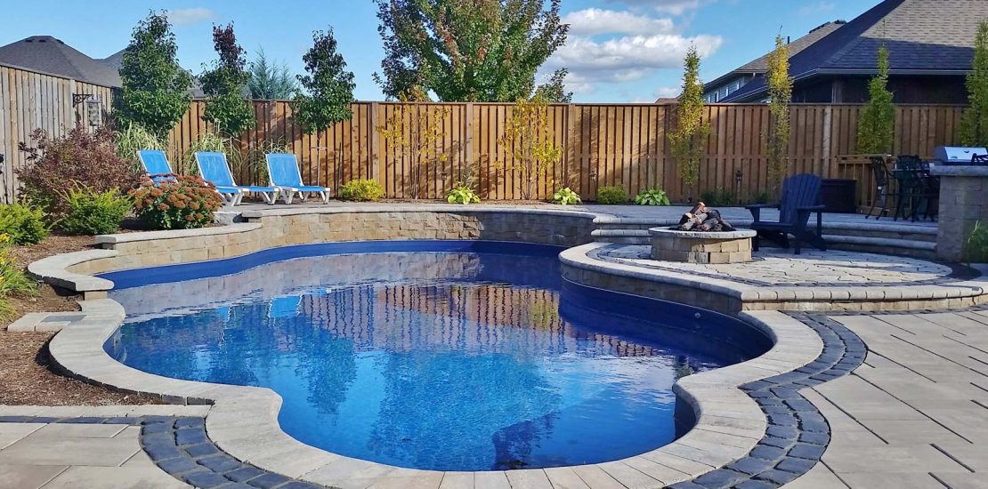 Free-form pool design