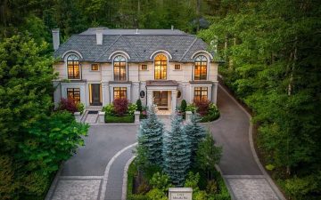 Oakville classic front yard Oakville classic front yard